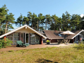 Four-Bedroom Holiday home in Aakirkeby 6